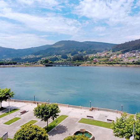 Sobre La Ria 2 Apartman Viveiro Kültér fotó